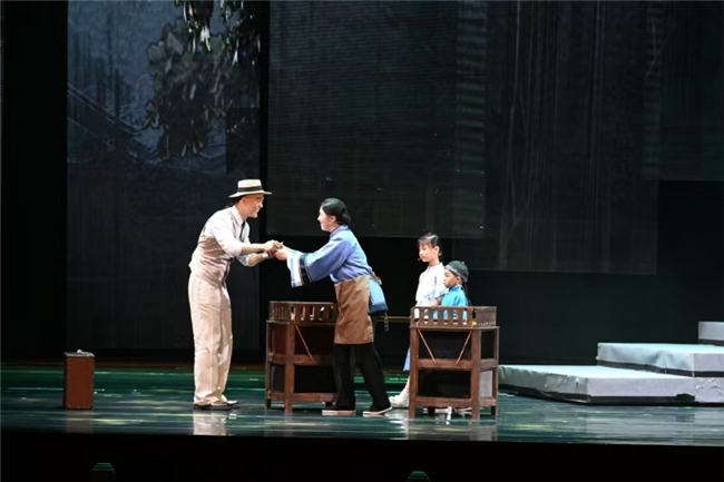 大型原创音乐剧《青年孙中山》：从麻将胡了电子游戏南方黑芝麻携手(图3)